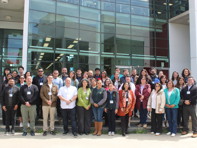 Más de 50 docentes de Valparaíso compartieron experiencias en Congreso de Ciencias ICEC-PUCV