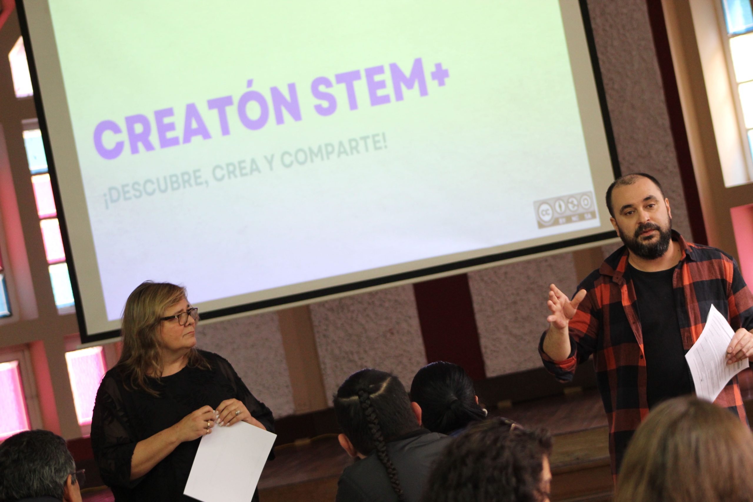 Creatón STEM+: CIDSTEM capacita a docentes para desarrollar Recursos Educativos Abiertos (REA)