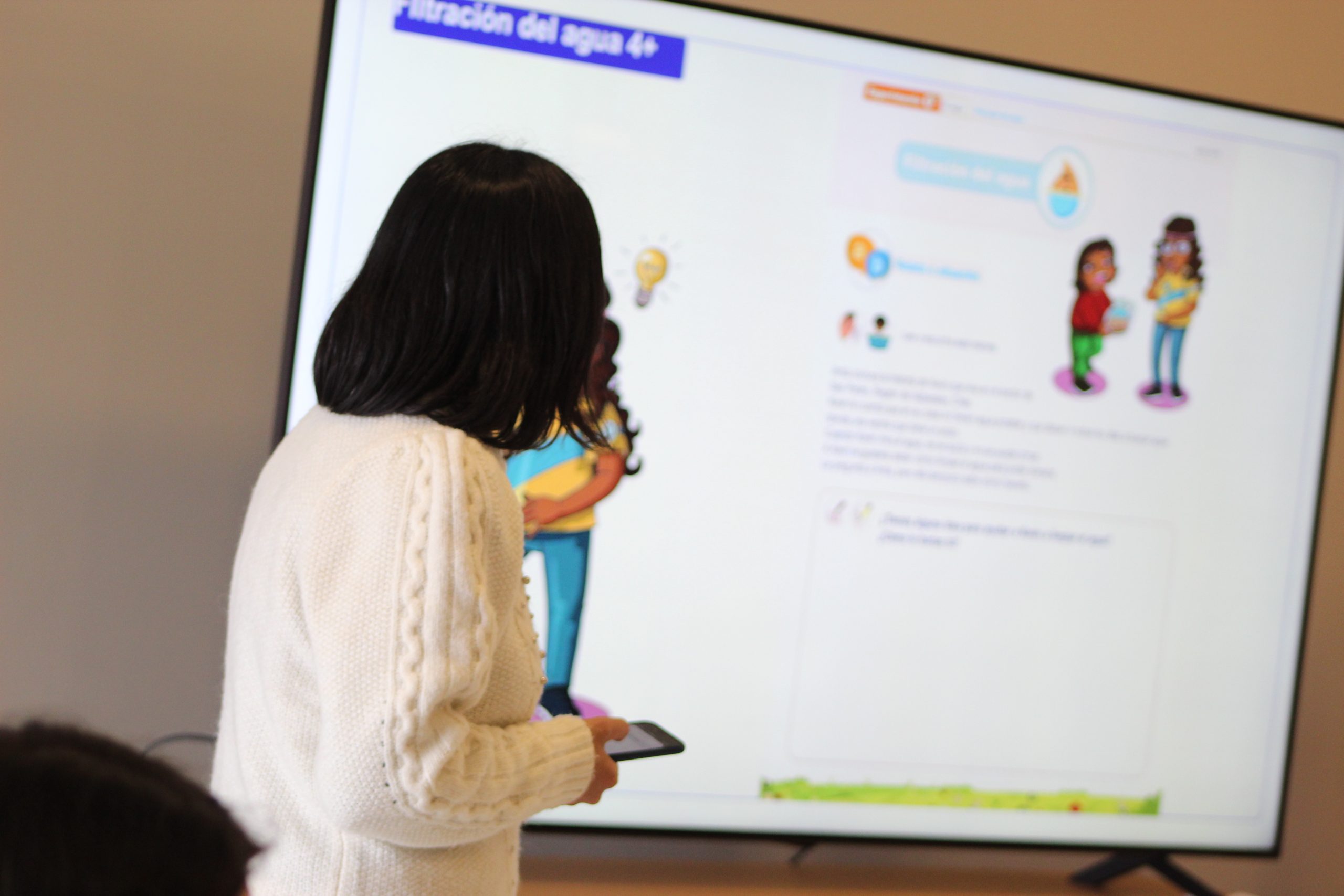 Programa STEM+ del CIDSTEM PUCV expande alcance formando a más de 400 educadoras, docentes y equipos directivos en Chile