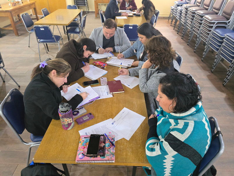 Docentes del Limarí abordan desafíos sociocientíficos locales en el marco del programa ICEC-PUCV